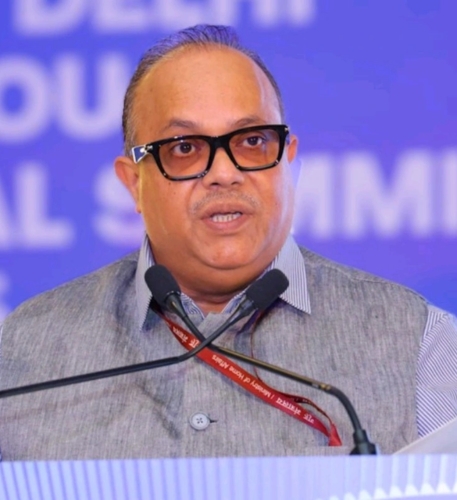 Dr. Manoj Kumar